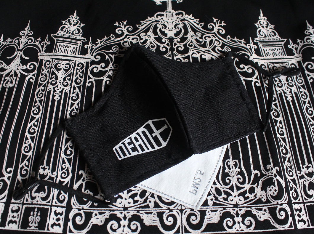 Néant Coffin Logo Facemask